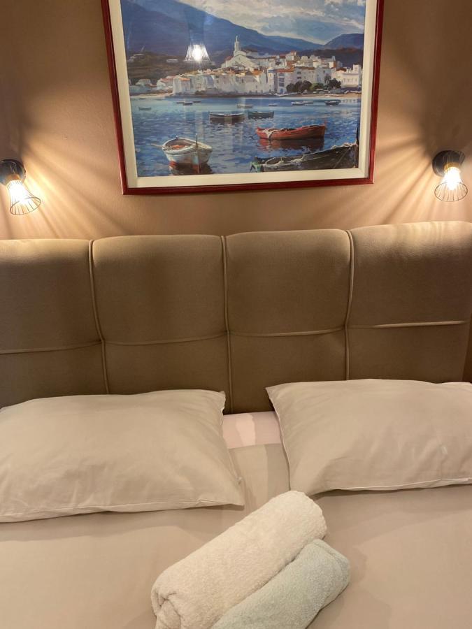 Apartments Oliva Πόρετς Εξωτερικό φωτογραφία