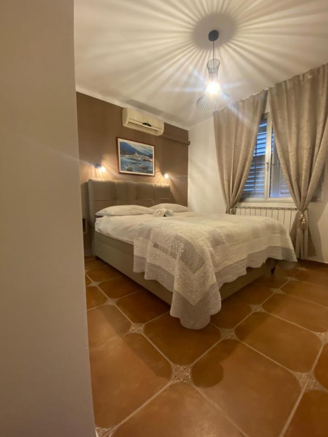 Apartments Oliva Πόρετς Εξωτερικό φωτογραφία