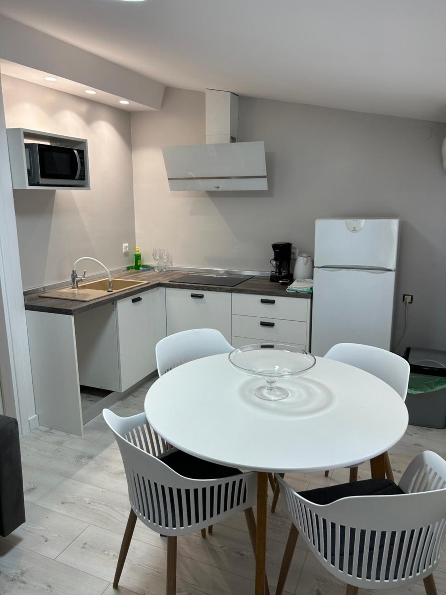 Apartments Oliva Πόρετς Εξωτερικό φωτογραφία