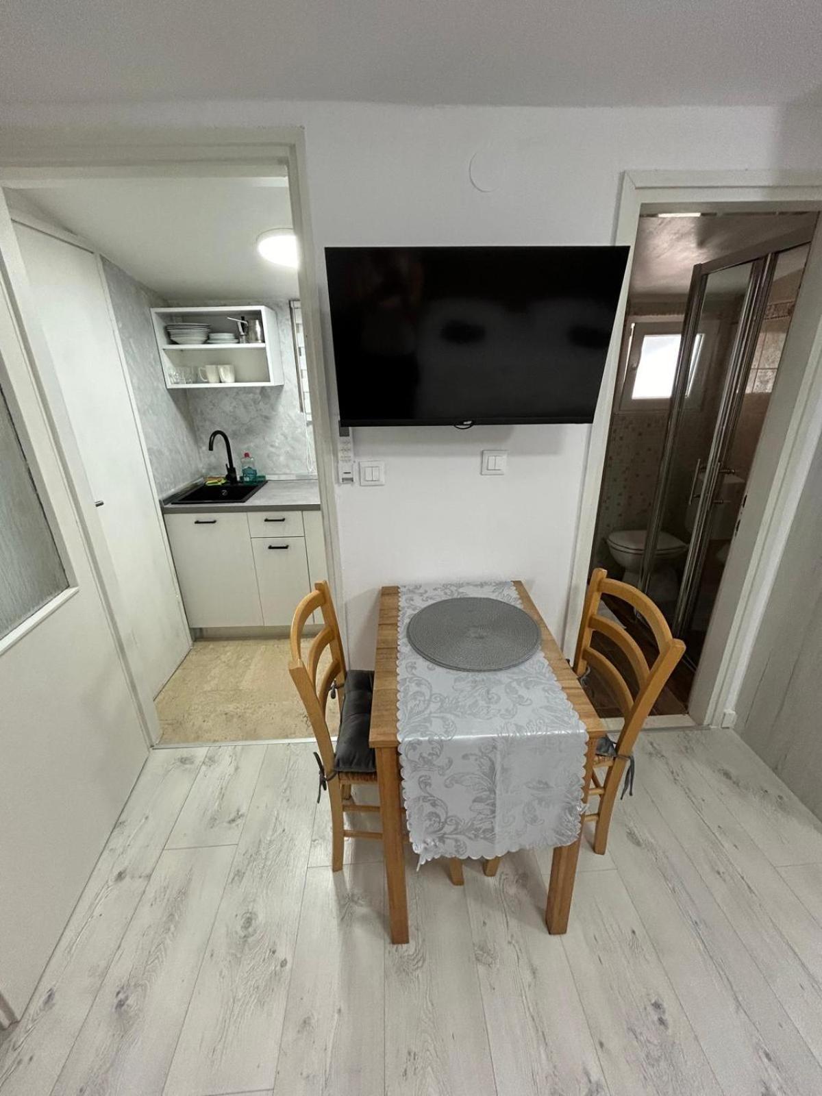 Apartments Oliva Πόρετς Εξωτερικό φωτογραφία