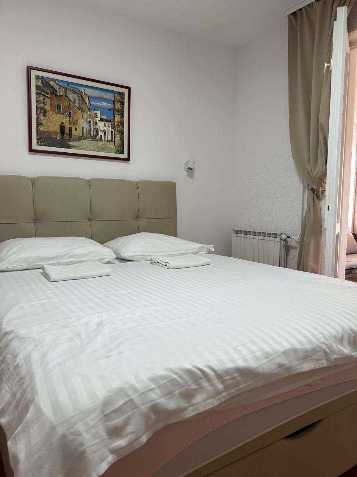 Apartments Oliva Πόρετς Εξωτερικό φωτογραφία