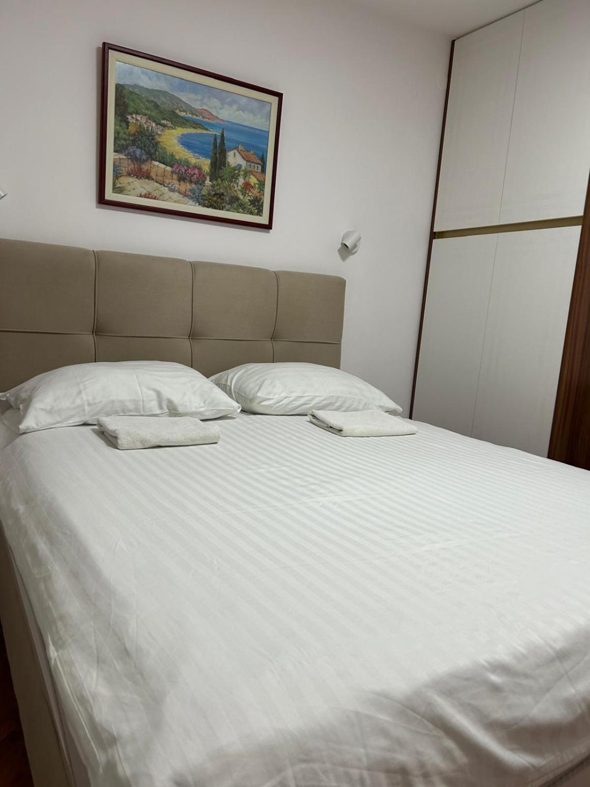 Apartments Oliva Πόρετς Εξωτερικό φωτογραφία