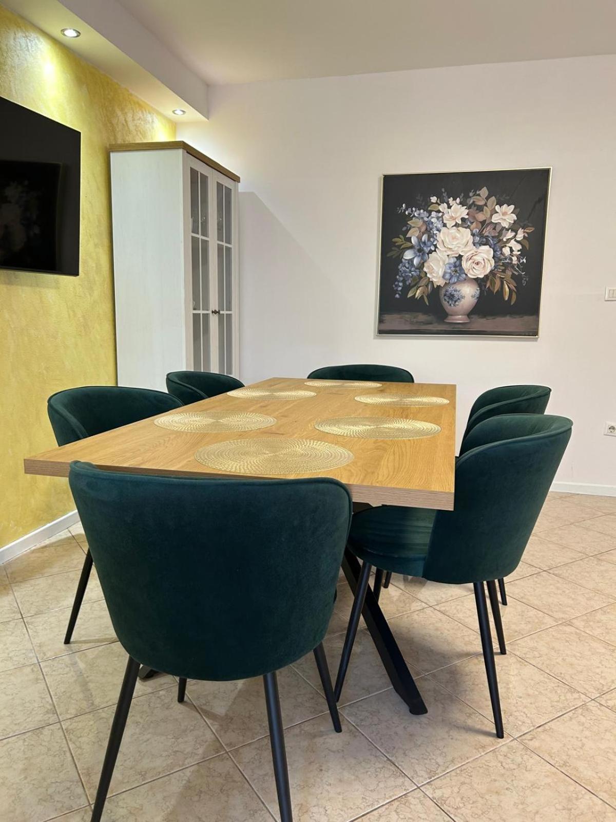 Apartments Oliva Πόρετς Εξωτερικό φωτογραφία