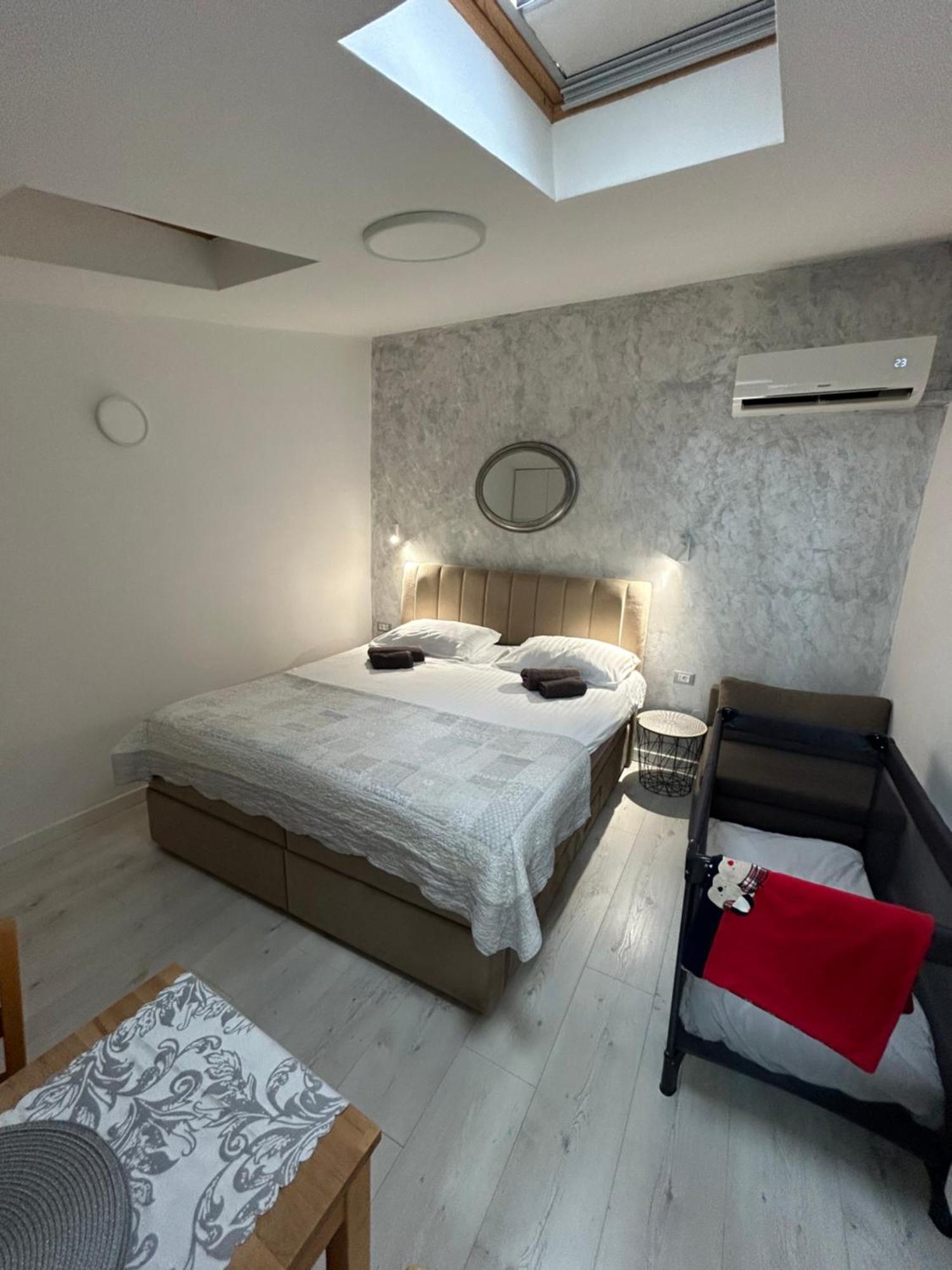 Apartments Oliva Πόρετς Εξωτερικό φωτογραφία