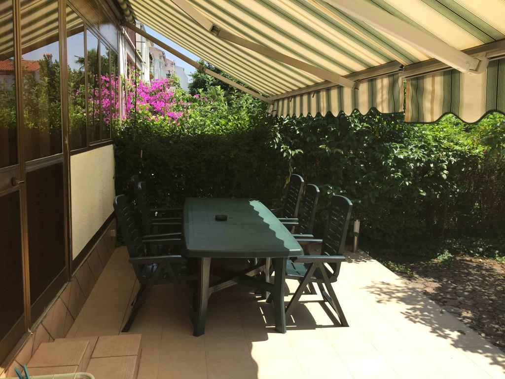 Apartments Oliva Πόρετς Εξωτερικό φωτογραφία